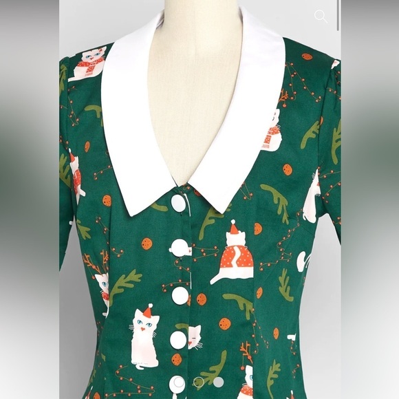 Collectif Felines Feeling Festive Button-Up Blouse, Green, 6 US/10 UK, NWT - Picture 3 of 5